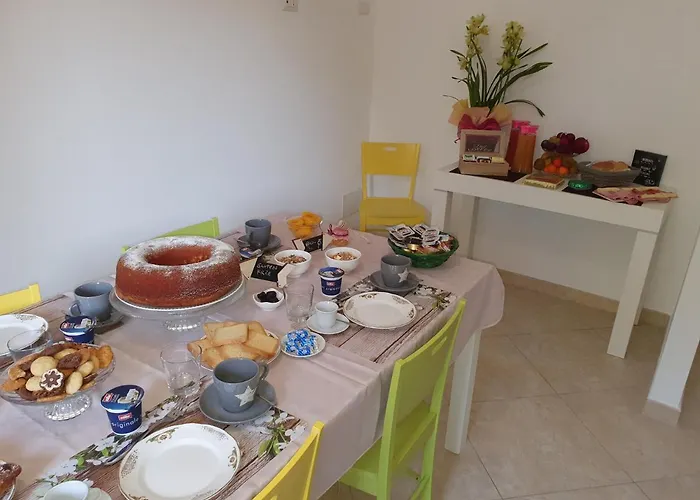 La Casa Di Sofia 3* 올비아